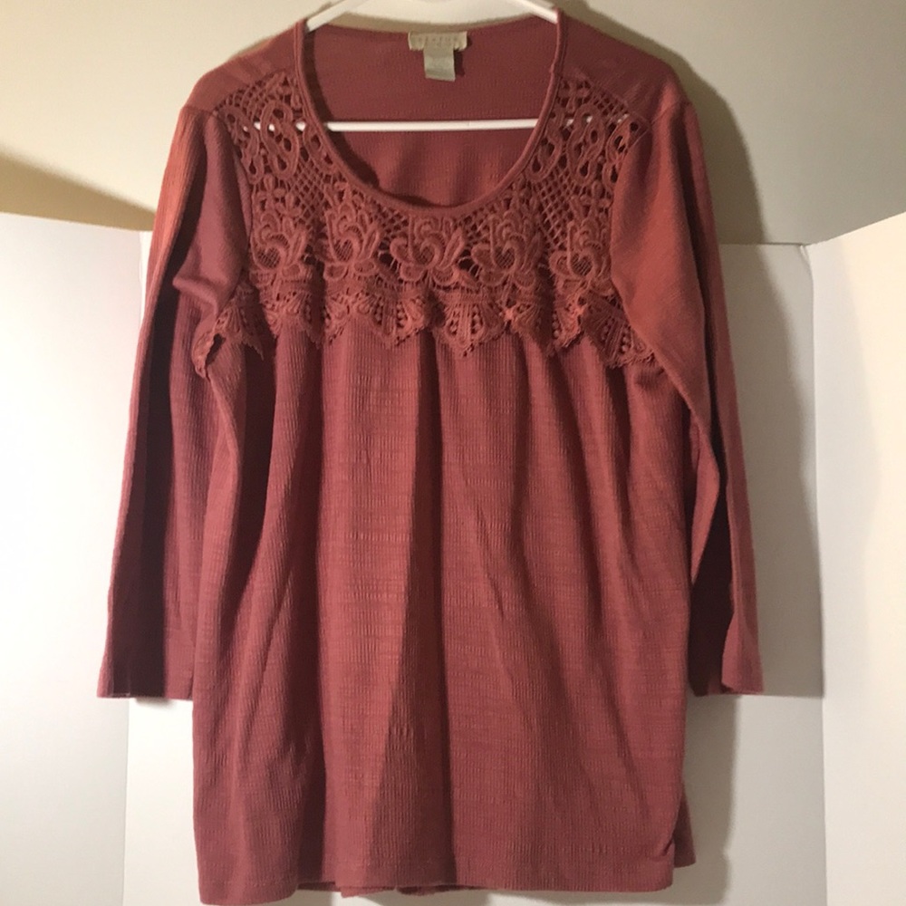 STATUS by Chenault top size L pink long sleeve lace